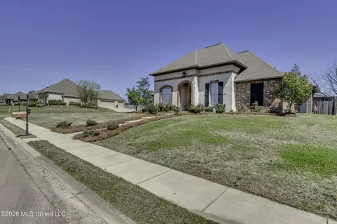 Exterior - 158 Hampton Hills Blvd, Canton, MS 39046 photo 5 of 10