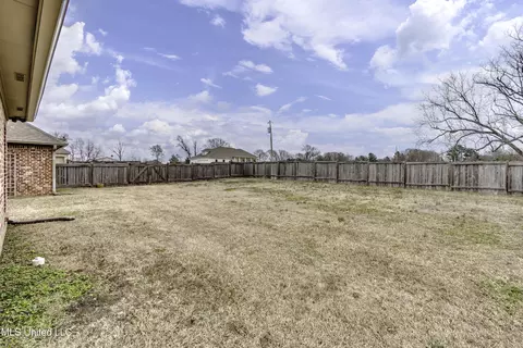 Exterior - 158 Hampton Hills Blvd, Canton, MS 39046 photo 9 of 10
