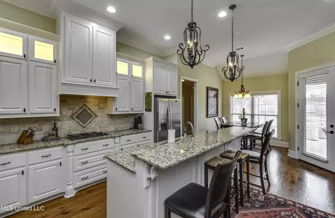 Kitchen - 158 Hampton Hills Blvd, Canton, MS 39046 photo 2 of 7