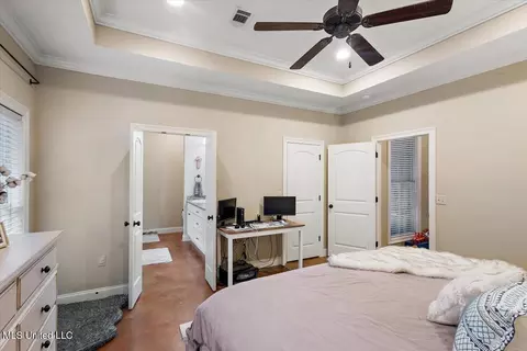 Bedroom - 304 Ridge Pointe Dr, Brandon, MS 39042 photo 2 of 4
