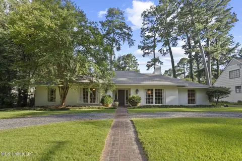 2467 E Northside Dr, Jackson, MS 39211
