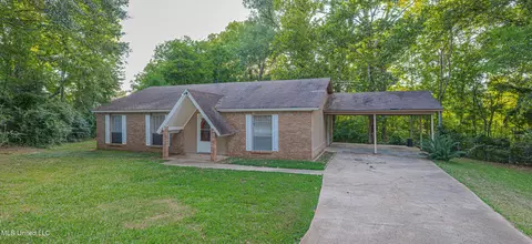 Exterior - 126 Pine Cv, Jackson, MS 39212 photo 2 of 7