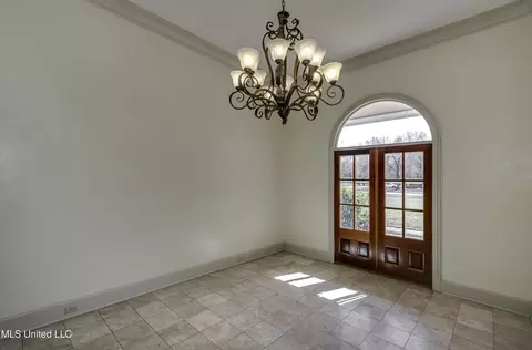 Entry Way - 702 Tanglewood Dr, Madison, MS 39110 photo 4 of 10
