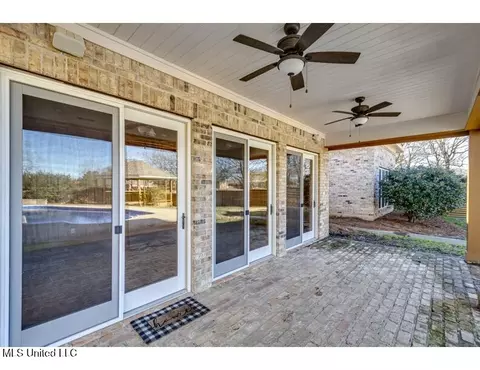 Exterior - 702 Tanglewood Dr, Madison, MS 39110 photo 9 of 25