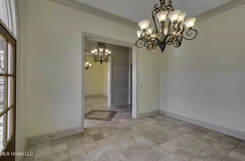 Dining - 702 Tanglewood Dr, Madison, MS 39110 photo 2 of 2