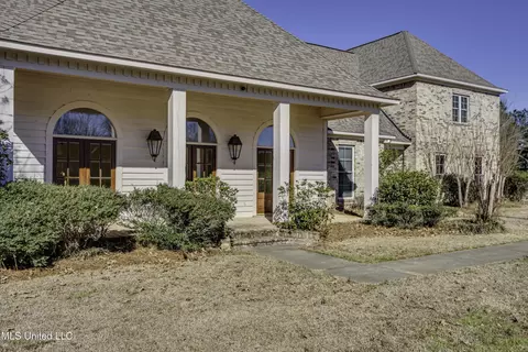 Exterior - 702 Tanglewood Dr, Madison, MS 39110 photo 3 of 25