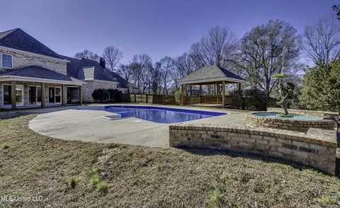 Exterior - 702 Tanglewood Dr, Madison, MS 39110 photo 13 of 25