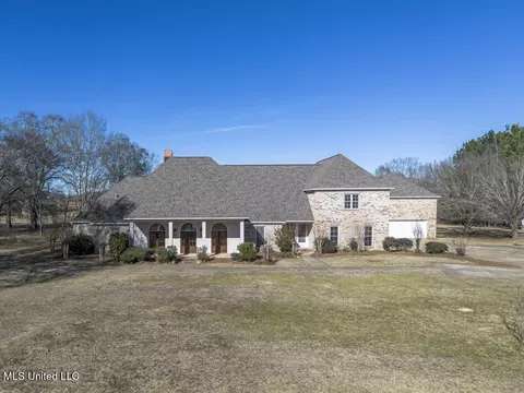 Exterior - 702 Tanglewood Dr, Madison, MS 39110 photo 5 of 25