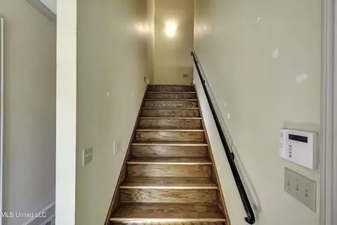 Entry Way - 702 Tanglewood Dr, Madison, MS 39110 photo 10 of 10