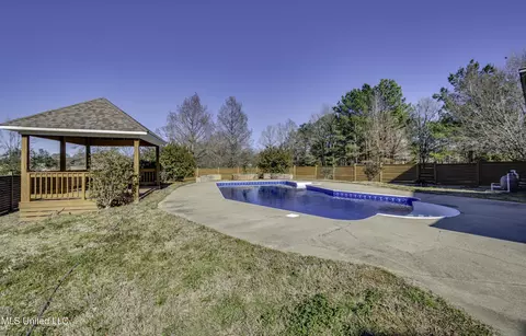 Exterior - 702 Tanglewood Dr, Madison, MS 39110 photo 16 of 25