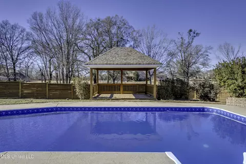 Exterior - 702 Tanglewood Dr, Madison, MS 39110 photo 12 of 25