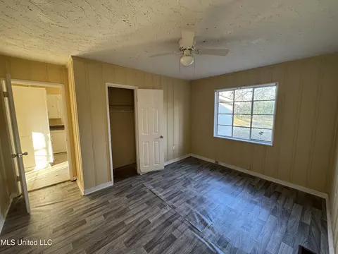Bedroom - 2862 Oak Forest Dr, Jackson, MS 39212 photo 1 of 5