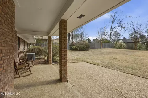 Exterior - 201 Greenfield Pl, Brandon, MS 39047 photo 8 of 8