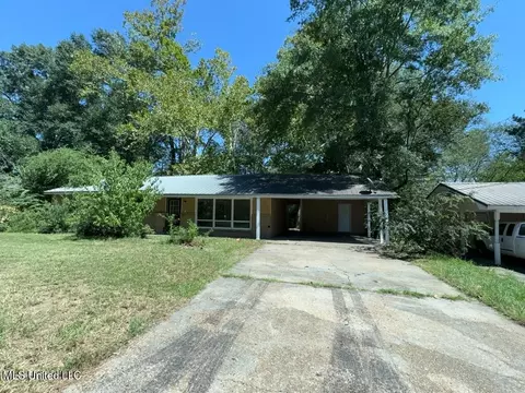 3114 Suncrest Dr, Jackson, MS 39212