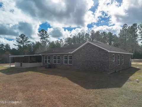 Exterior - 1061 E Mchenry Rd, Perkinston, MS 39573 photo 5 of 6