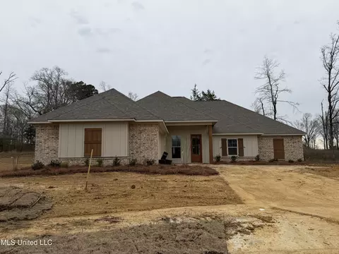811 Albany St, Brandon, MS 39042