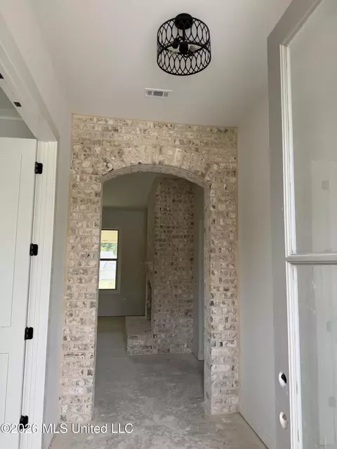 808 Albany St, Brandon, MS 39042 photo 3