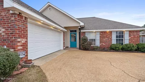 628 Oak Ridge Way, Pearl, MS 39208