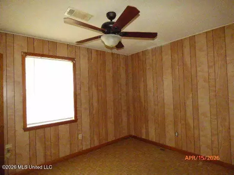 Bedroom - 95 W Wilderness Rd, Natchez, MS 39120 photo 1 of 3