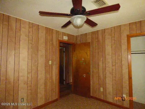 Bedroom - 95 W Wilderness Rd, Natchez, MS 39120 photo 3 of 3