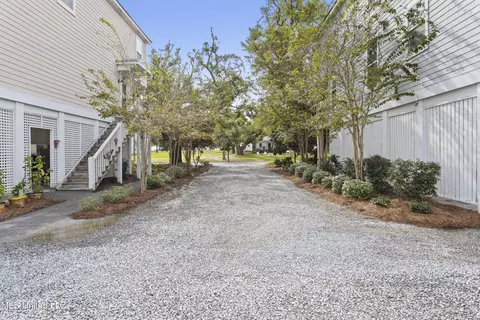 Exterior - 215 E 2nd St #6, Pass Christian, MS 39571 photo 13 of 15