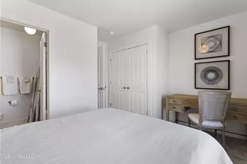 Bedroom - 215 E 2nd St #6, Pass Christian, MS 39571 photo 4 of 4
