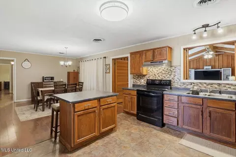 Kitchen - 307 Mckay Dr, Carthage, MS 39051 photo 1 of 3