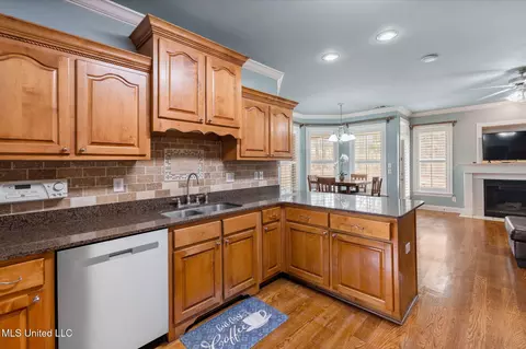 Kitchen - 1623 Imboden Cv, Nesbit, MS 38651 photo 1 of 1