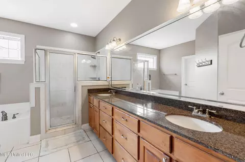 Bath - 1623 Imboden Cv, Nesbit, MS 38651 photo 1 of 4