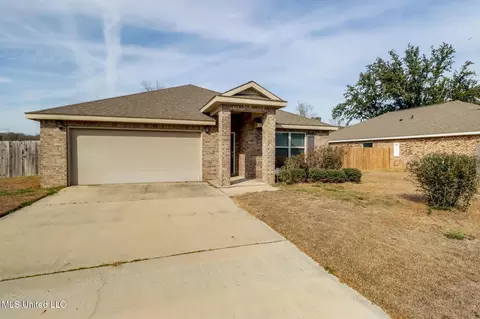 154 Rosie Dr, Long Beach, MS 39560