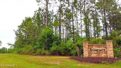 36 E Stonegate Blvd, Perkinston, MS 39573