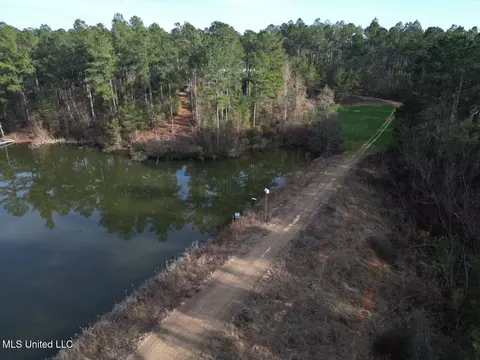 2015 Forest Rd, Hazlehurst, MS 39083 photo 9