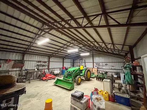 2015 Forest Rd, Hazlehurst, MS 39083 photo 22