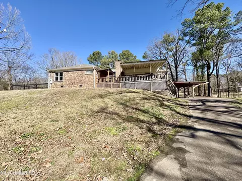 Exterior - 809 Green Acres Dr, Hernando, MS 38632 photo 16 of 22