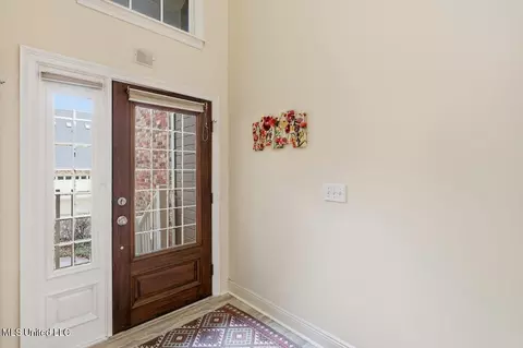 Entry Way - 4 Bluff, Brandon, MS 39047 photo 1 of 1