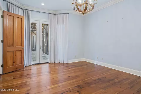 Bedroom - 460 Saint Andrews Dr, Jackson, MS 39211 photo 2 of 4
