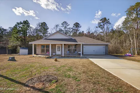 46 Cascade Cv, Perkinston, MS 39573