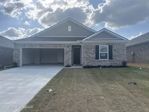 50 S Thorn Tree St, Byhalia, MS 38611