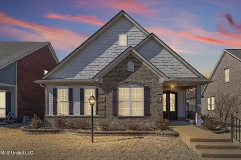 7278 Stone Ridge Dr, Olive Branch, MS 38654
