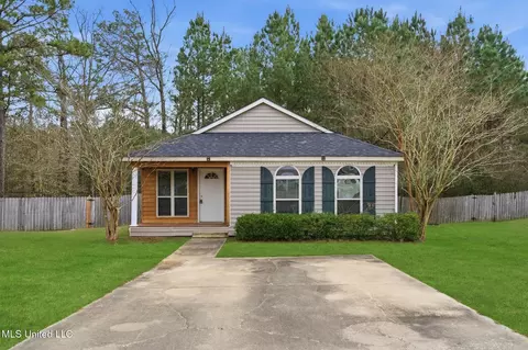 174 Hawthorne Dr, Hattiesburg, MS 39402