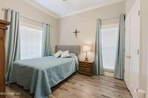 Bedroom - 263 Lighthouse Ln, Brandon, MS 39047 photo 5 of 6