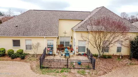 Exterior - 263 Lighthouse Ln, Brandon, MS 39047 photo 2 of 3