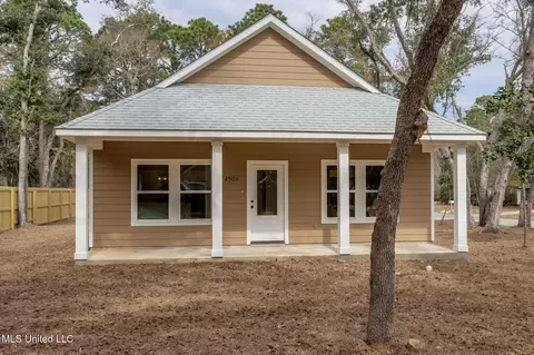 8900 Pointe Aux Chenes Rd, Ocean Springs, MS 39564