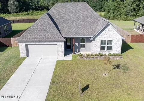 10271 Patrick Dr, Gulfport, MS 39503