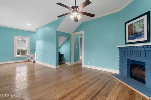 Living - 4418 Welch Ave, Moss Point, MS 39563 photo 4 of 6