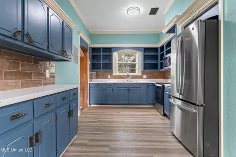 Kitchen - 4418 Welch Ave, Moss Point, MS 39563 photo 1 of 4