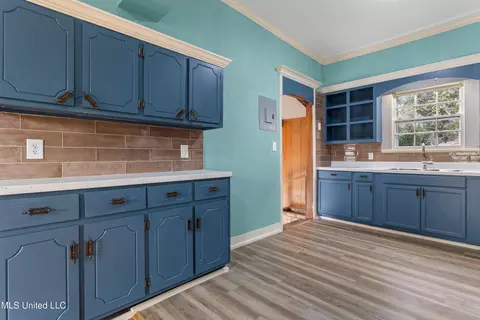 Kitchen - 4418 Welch Ave, Moss Point, MS 39563 photo 4 of 4