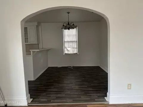 Dining - 4413 Dixie Dr, Jackson, MS 39209 photo 2 of 2