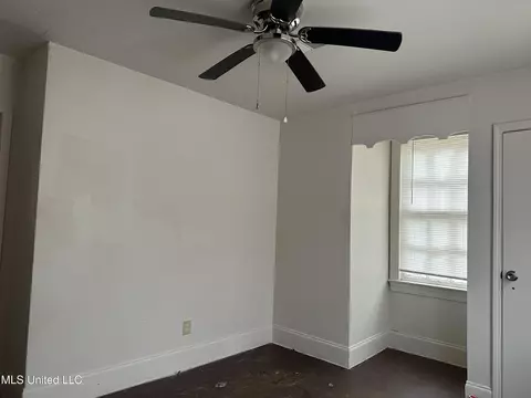 Bedroom - 4413 Dixie Dr, Jackson, MS 39209 photo 3 of 4
