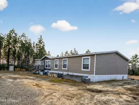 8900 Nannys Rd, Vancleave, MS 39565